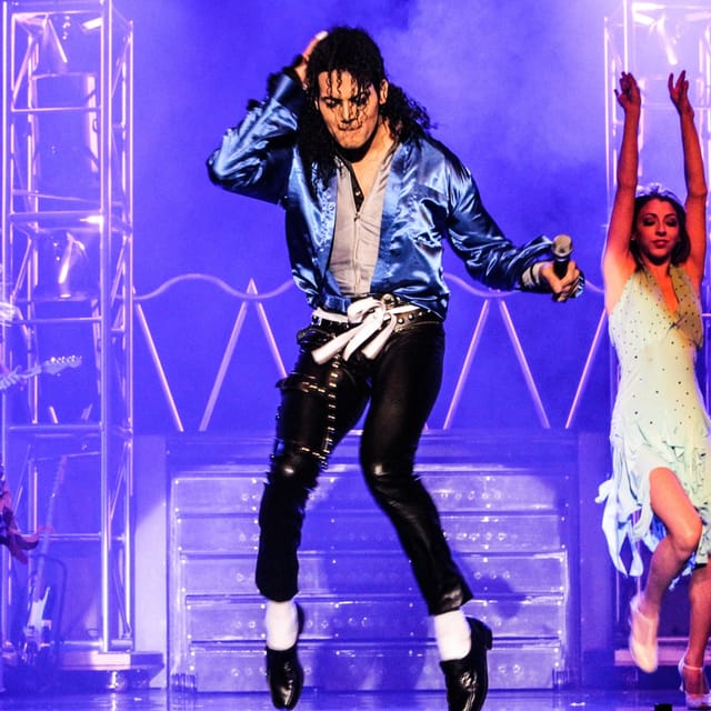 Las Vegas: MJ LIVE - Photo 1 of 3